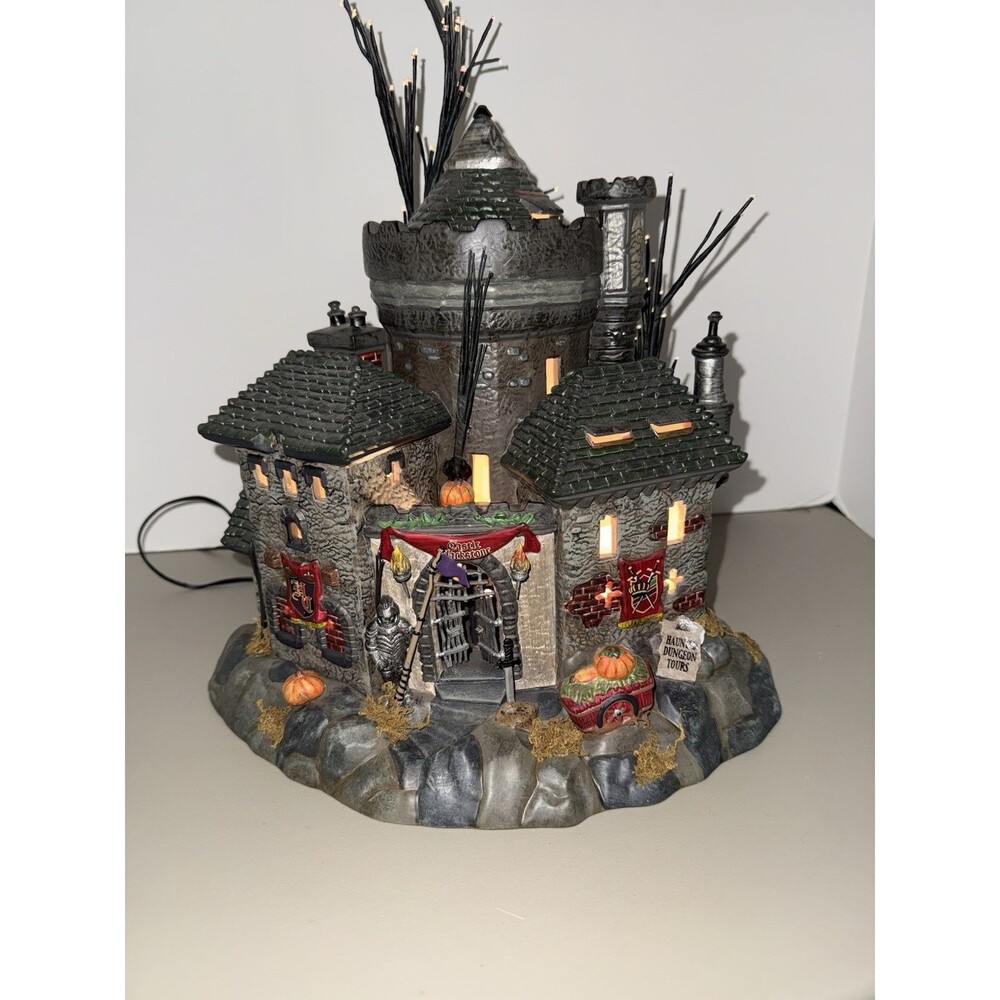 Department 56 Castle Blackstone Halloween Snow Village Light Up & Sound RETIRED.